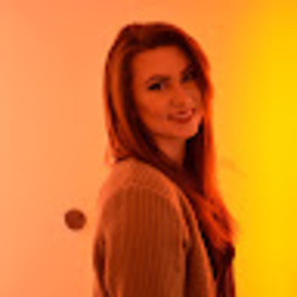 Meet your Posher, Alicia